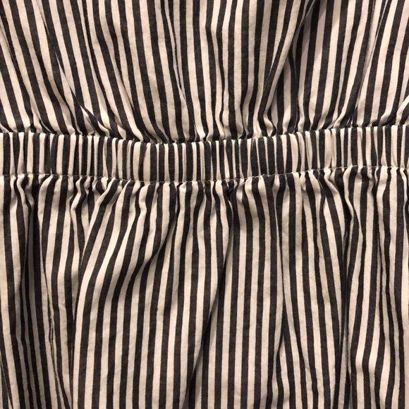 Striped dress with bow detail on 3 quarter sleeves - Picture 2 of 4